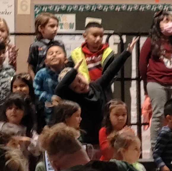 Meet your Posher, Lindsay. - Picture 6 of 16